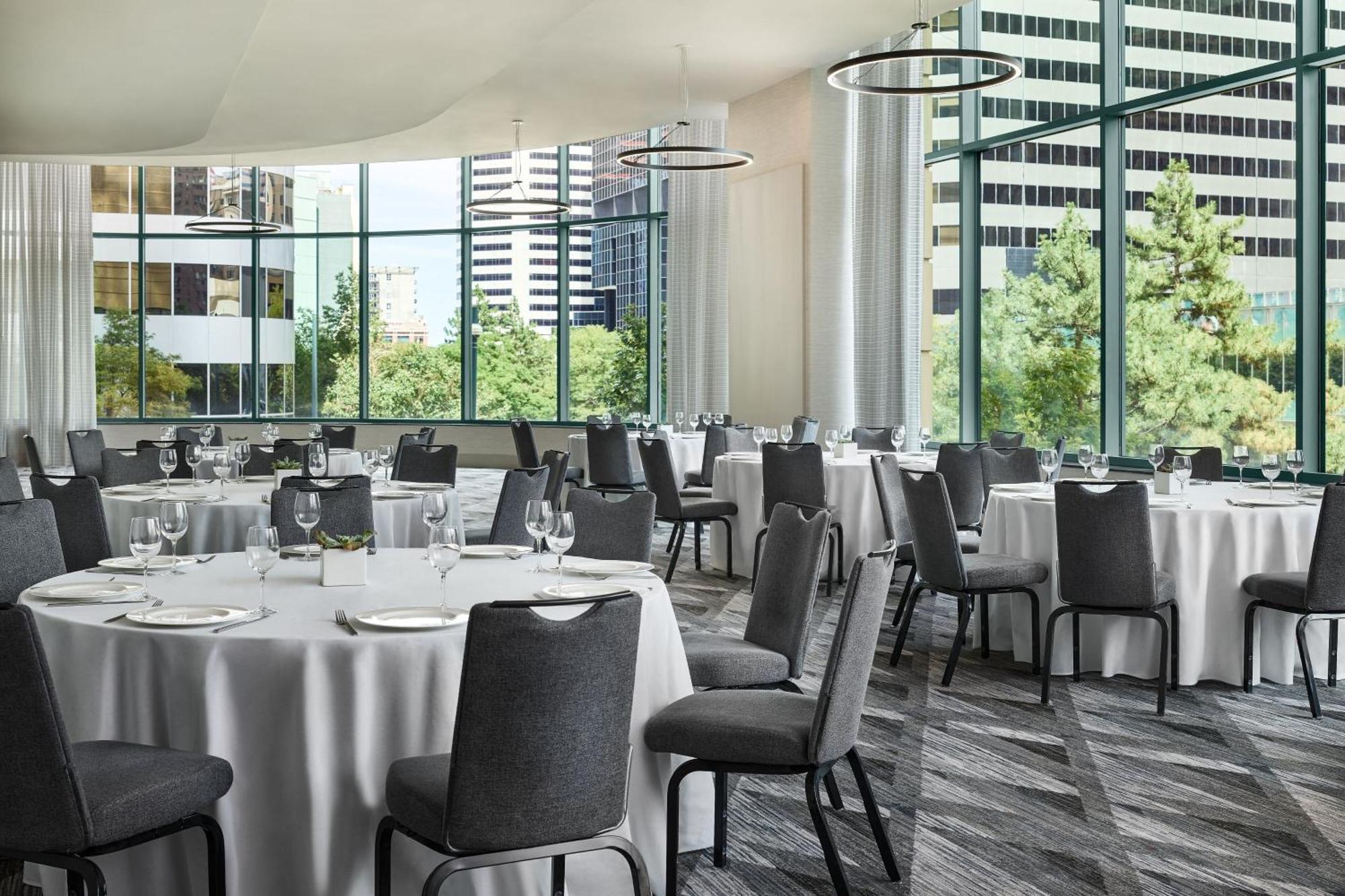 The Westin Denver Downtown Hotel Exterior photo