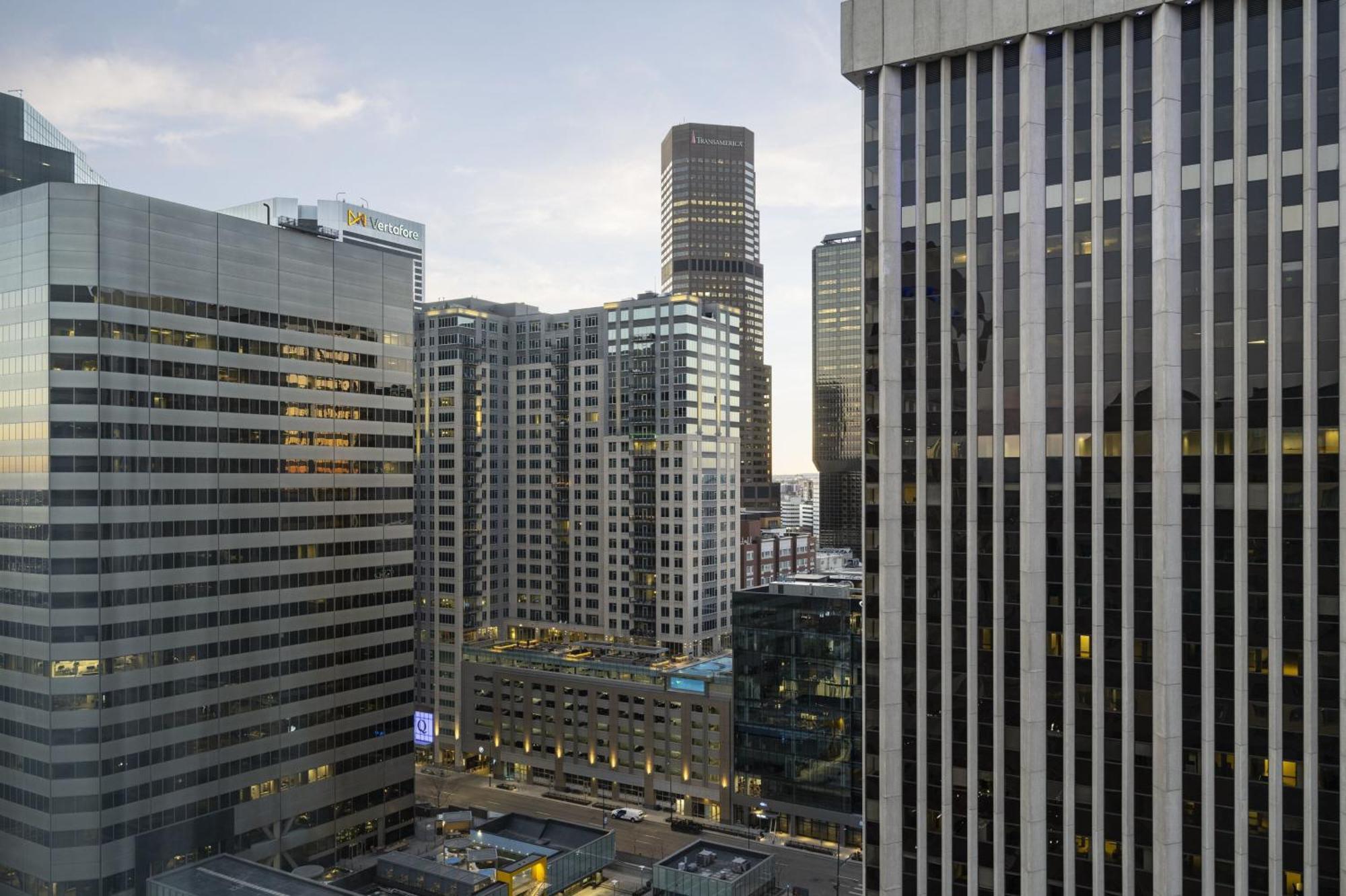 The Westin Denver Downtown Hotel Exterior photo