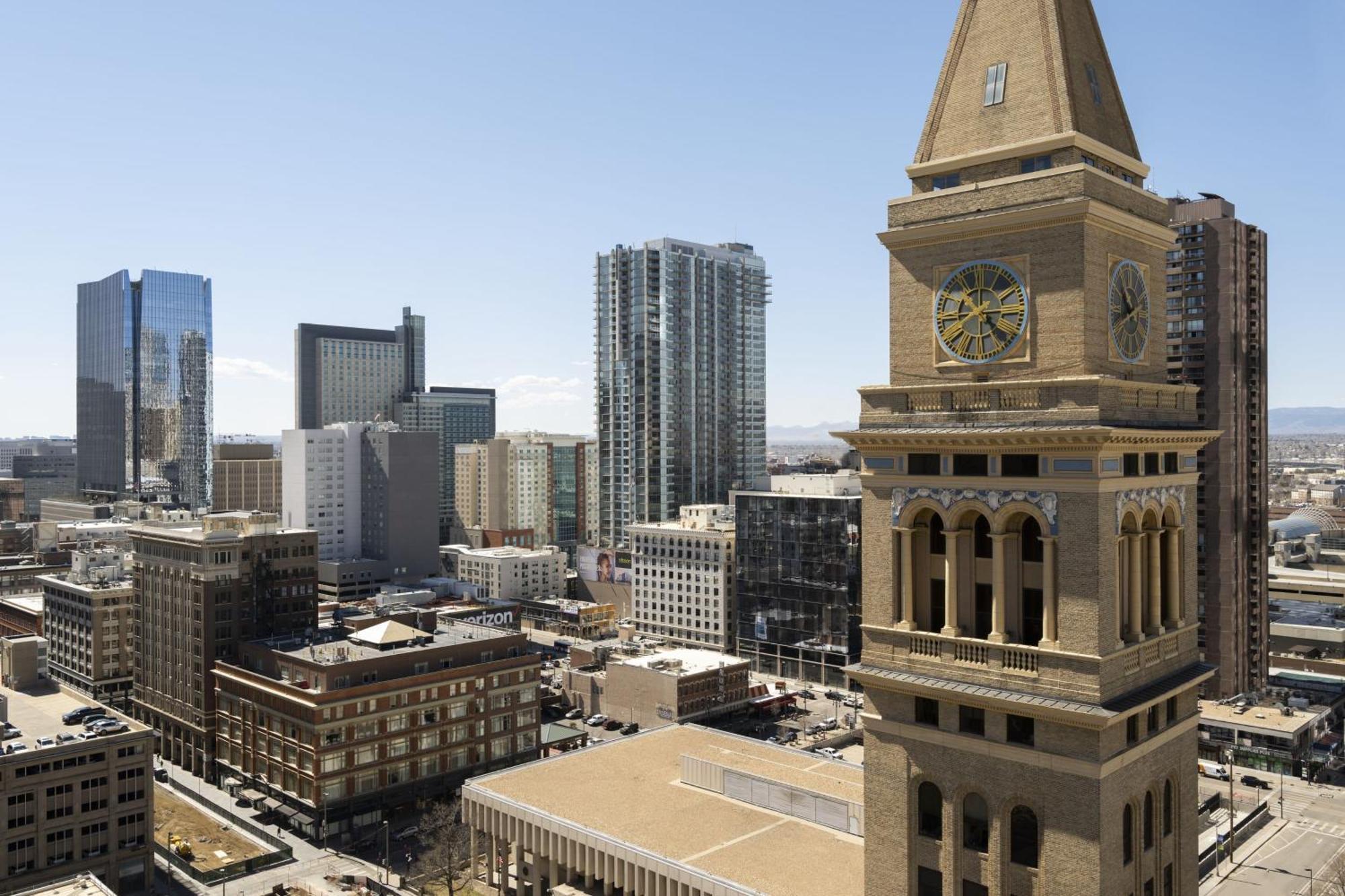 The Westin Denver Downtown Hotel Exterior photo